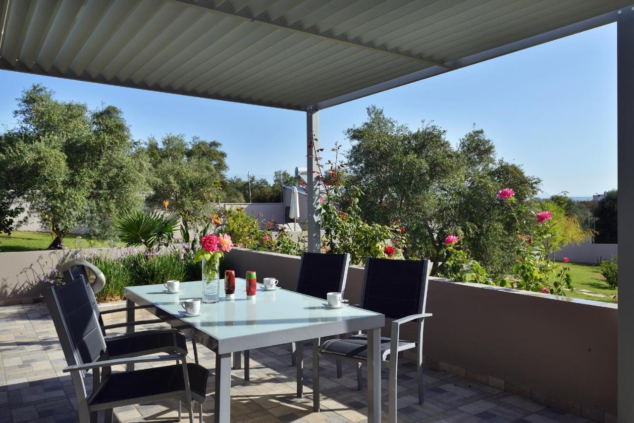 Stalós Alexandra'S Garden Houses מראה חיצוני תמונה