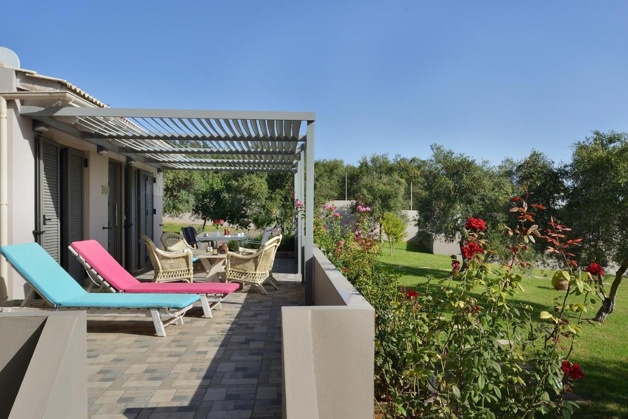Stalós Alexandra'S Garden Houses מראה חיצוני תמונה