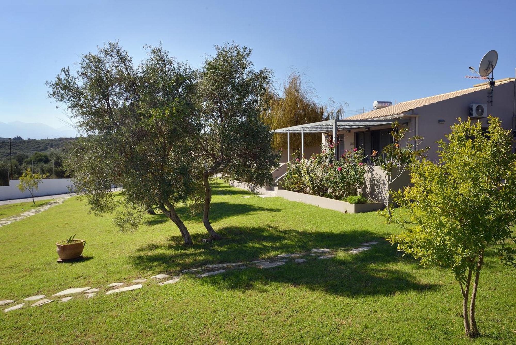 Stalós Alexandra'S Garden Houses מראה חיצוני תמונה