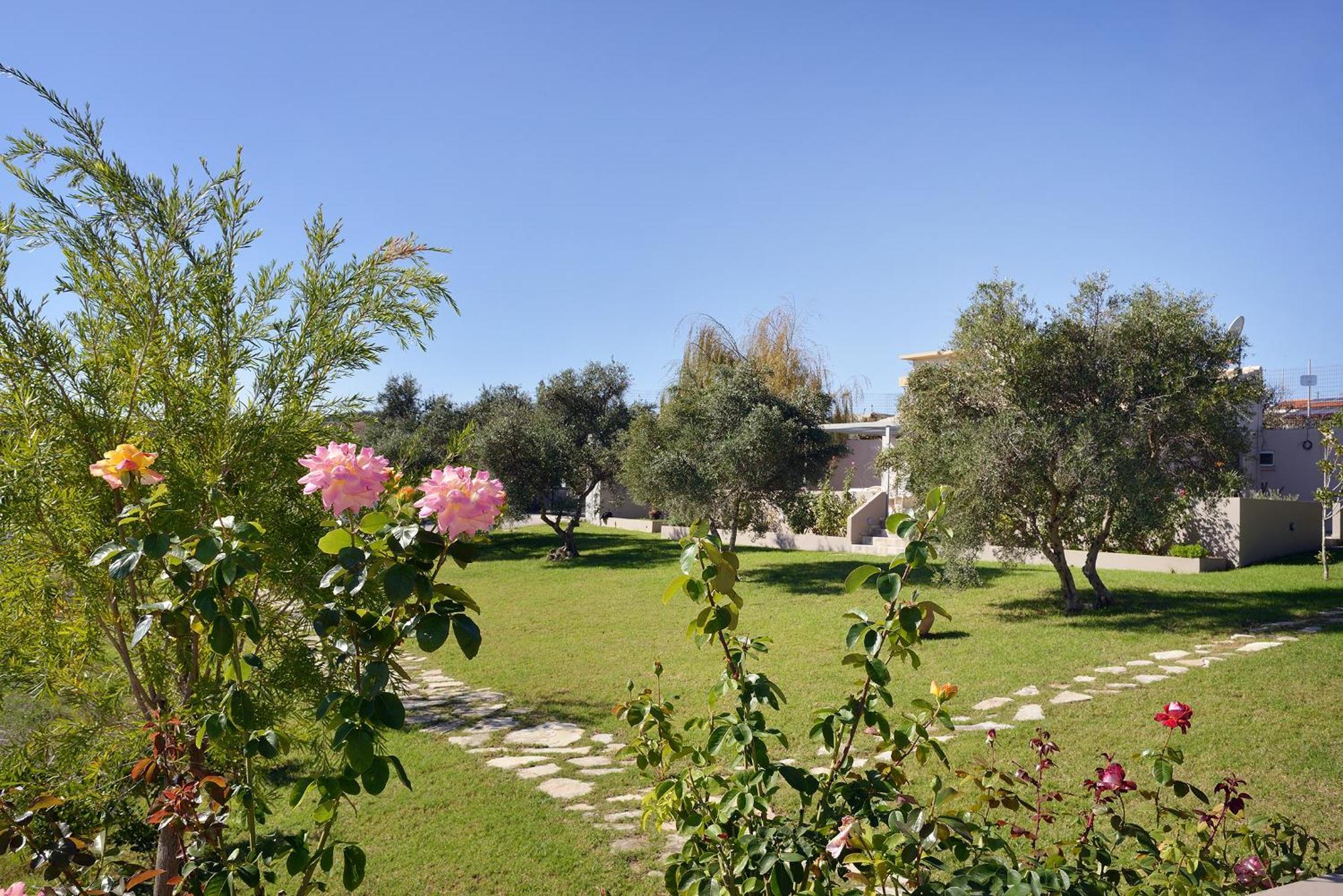 Stalós Alexandra'S Garden Houses מראה חיצוני תמונה